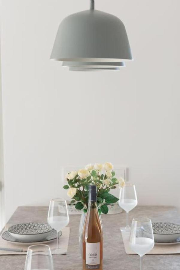 אתונה Bright Apartment In The New Building מראה חיצוני תמונה
